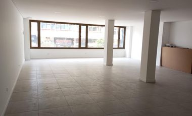 edificio en arriendo en centro las nieves. Cod A2791
