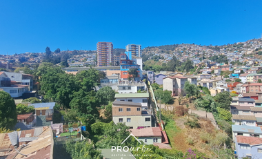 Hotel en Venta en Ferrari / Hector Calvo