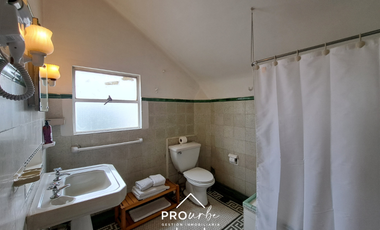 Hotel en Venta en Ferrari / Hector Calvo