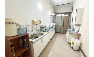 SE VENDE LOCAL/OFICINA PLENO CENTRO DE CONCEPCIÓN