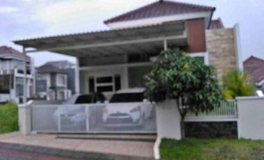 Rumah Mewah Dijual di Villa Puncak Tidar Kota Malang