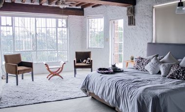 Residencia Estilo Mexicano a la Venta en Lomas Hipódromo.