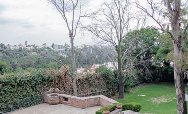 Residencia Estilo Mexicano a la Venta en Lomas Hipódromo.