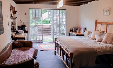 Residencia Estilo Mexicano a la Venta en Lomas Hipódromo.