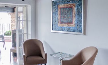 Residencia Estilo Mexicano a la Venta en Lomas Hipódromo.