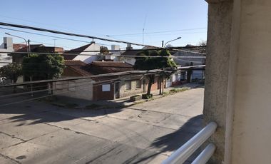 En Venta, PH Al Frente de 3 Amb con Balcon en San José