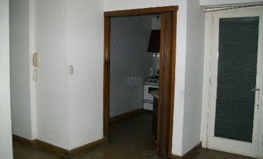Departamento Tipo Casa en venta en Lanus Este