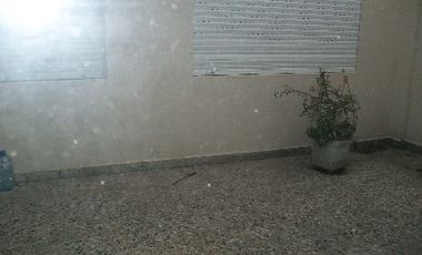 Departamento Tipo Casa en venta en Lanus Este