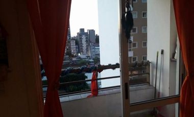 DEPTO 2 AMB EN PLENO CENTRO DE BANFIELD ESTE