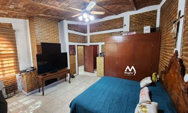 VENTA CASA DE CAMPO EN LOS ROBLES