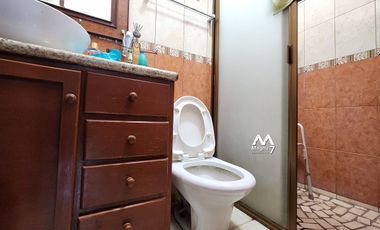 VENTA CASA DE CAMPO EN LOS ROBLES