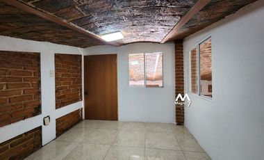 VENTA CASA DE CAMPO EN LOS ROBLES