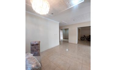 VENTA DE CASA EN LA CASTELLANA DE MONTERA