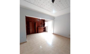 VENTA DE CASA EN LA CASTELLANA DE MONTERA