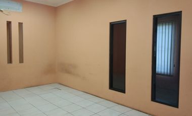 Rumah Siap Huni di Kawasan Duren Sawit Untuk Keluarga Besar atau Usaha Penginapan (Guest House)