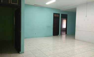 Rumah Siap Huni di Kawasan Duren Sawit Untuk Keluarga Besar atau Usaha Penginapan (Guest House)