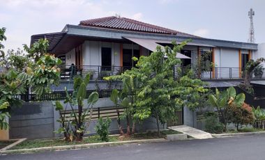 Rumah Siap Huni di Kawasan Duren Sawit Untuk Keluarga Besar atau Usaha Penginapan (Guest House)