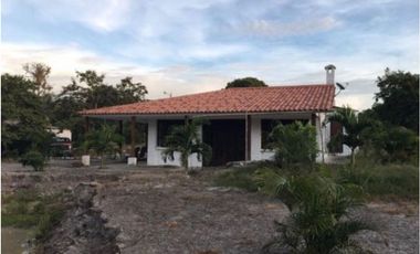 Hermosa Casa en pacoche con excelente ubicación