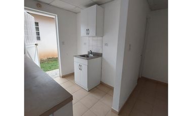 SE VENDE CASA EN PERFECTO ESTADO