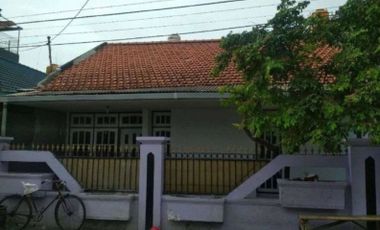 Rumah di Jl Jambangan, Siap Huni