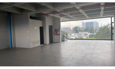 EDIFICIO SALITRE  980 m2