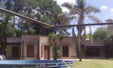 SE VENDE HERMOSA CASA QUINTA CIUDAD DE CAMPANA – BS. AS