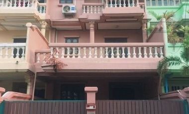 Townhouse for sale and rent, newly renovated, Soi Pracharatbamphen Ratchada Huay Kwang zone near MRT / 50-TH-64063