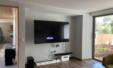 CASA EN VENTA CON VISTA PARCIAL AL LAGO