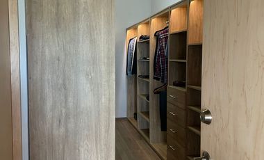 CASA EN VENTA CON VISTA PARCIAL AL LAGO