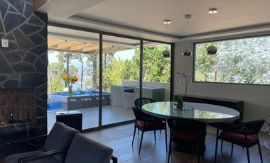 CASA EN VENTA CON VISTA PARCIAL AL LAGO