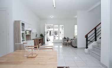 Rumah Mewah 2 lantai di Legenda Wisata Cibubur Bogor 1.7 M (agus)