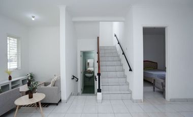 Rumah Mewah 2 lantai di Legenda Wisata Cibubur Bogor 1.7 M (agus)