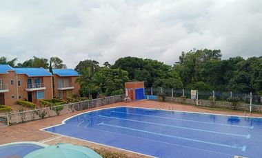 casa en venta en la mesa. Cod V12463