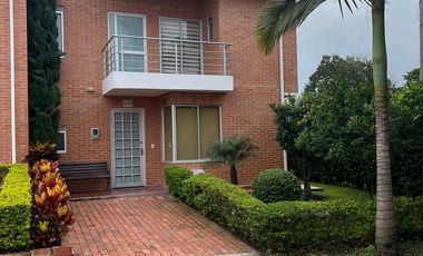 casa en venta en la mesa. Cod V12463