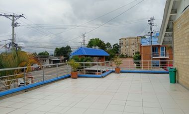casa en venta en la mesa. Cod V12463