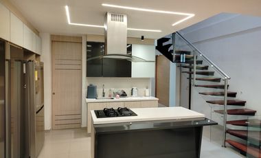 casa en arriendo en las callejas. Cod A9432692