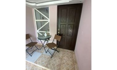 SE VENDE CASA DUPLEX EN BETANIA. AM