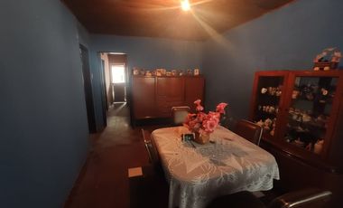 Casa con Departamento en venta en Moron Sur
