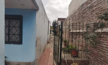 Casa con Departamento en venta en Moron Sur