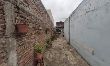 Casa con Departamento en venta en Moron Sur