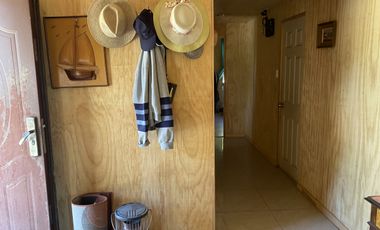 1 Linda Casa, mas 1 cabaña, mas 1 quincho.
