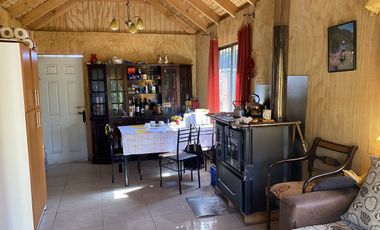 1 Linda Casa, mas 1 cabaña, mas 1 quincho.