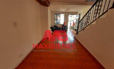 ARRIENDO de CASAS en SABANETA