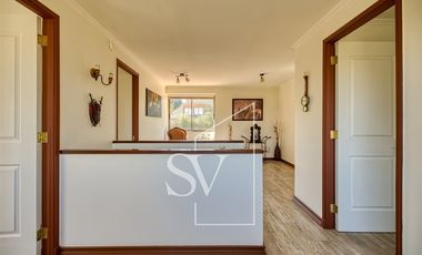 Casa en arriendo de 4 dorm. en Lo Barnechea