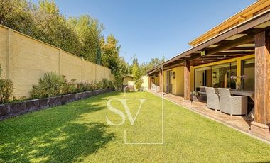 Casa en arriendo de 4 dorm. en Lo Barnechea