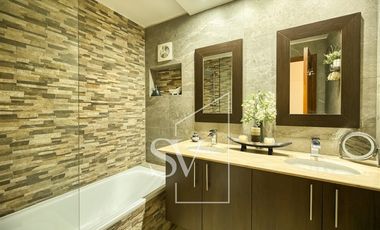 Casa en arriendo de 4 dorm. en Lo Barnechea