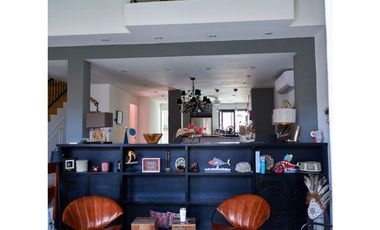Alquiler o Venta Apartamento en PH 4 Casas, Casco Viejo