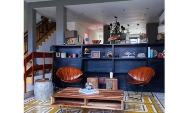 Alquiler o Venta Apartamento en PH 4 Casas, Casco Viejo