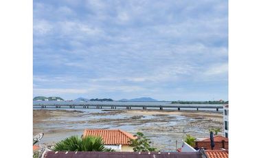 Alquiler o Venta Apartamento en PH 4 Casas, Casco Viejo