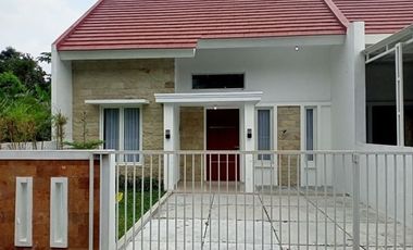 RUMAH CANTIK MURAH DI TEMPEL DEKAT RSUD SLEMAN